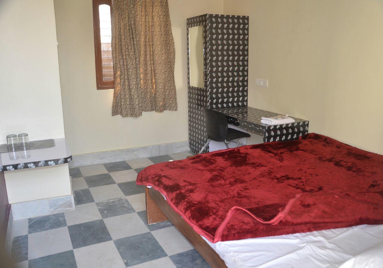 Hotel Vaibhav Raxaul Екстериор снимка
